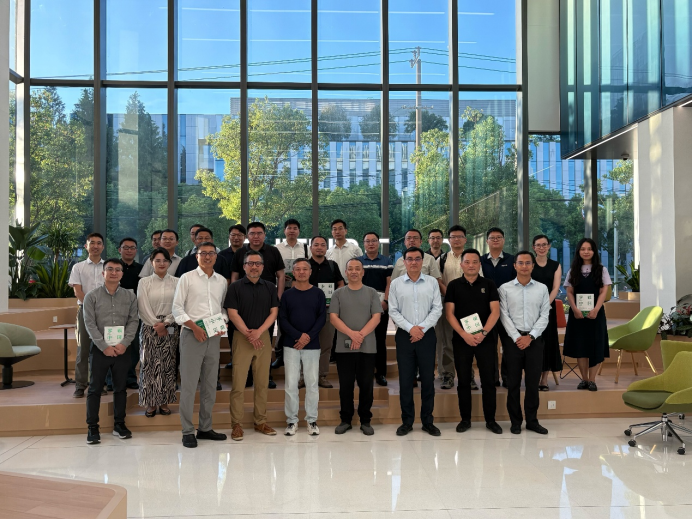 1758250956127481.png 939c9608a9b08e9c42170f5673b4e041.png